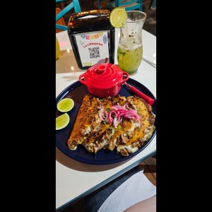 Platos Fuertes - Tacos de quesabirria