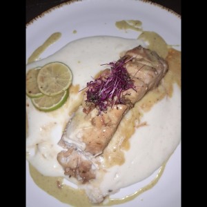 corvina en salsa de coco y curry