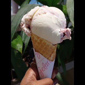 Cono de Black Cherry