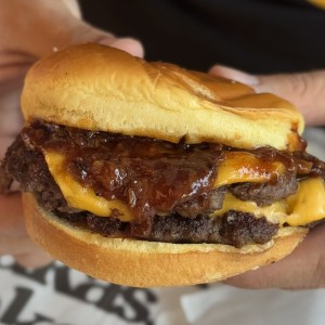 The Burgers - Bacon lit