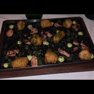 Fidegua Negro de pescado Tempura