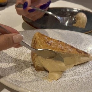TARTA VASCA "DULCE DE LECHE Y SAL MARINA"