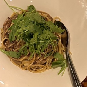 Spaghetti de rabo con trufa negra