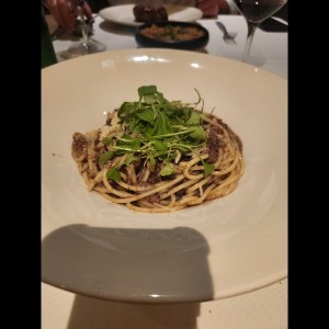 Spaguetti trufado de rabo