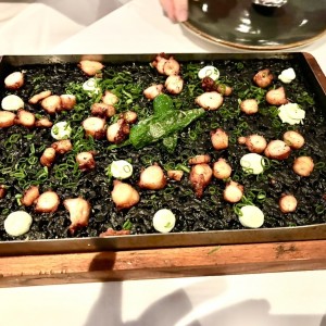Arroz Negro de Pulpo Crocante