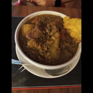 Sopa de Lentejas y Cerdo Ahumado