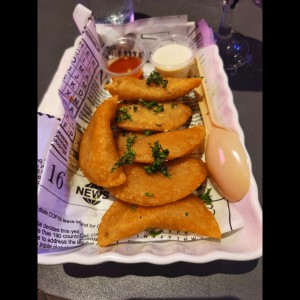 ENTRADAS - EMPANADITAS COLOMBIANAS
