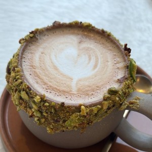 Capuccino con pistacho