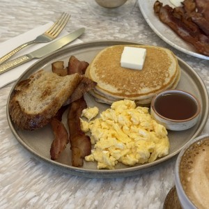 DESAYUNOS - AMERICANO