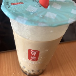 Brown sugar con milk foam
