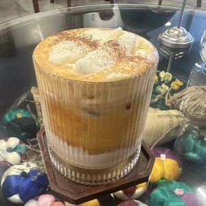 Maru almond latte