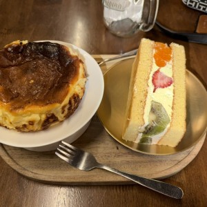 Basque Cheesecake y Fruta Sando