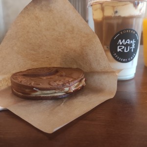 Balboa Pan & Cream Almond Latte