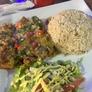 Filete de corvina al ajillo