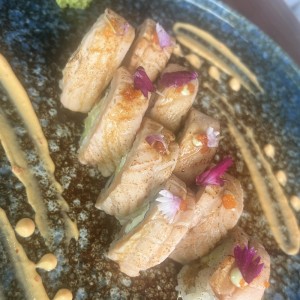 Truffle Smoked salmon roll