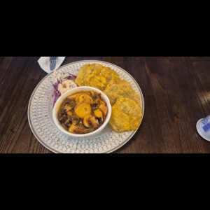Platos Fuertes - Pulpo al Ajillo