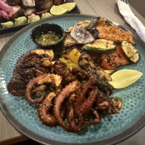 PULPO (AL AJILLO O A LA PARRILLA)