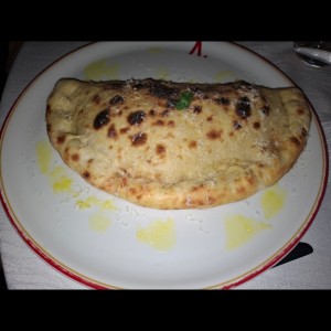 Calzone Napoletano