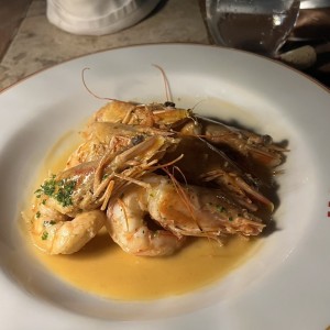 Langostinos en su jugo