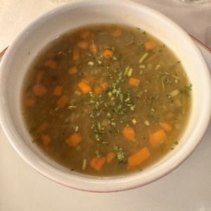 Sopa de lentejas 