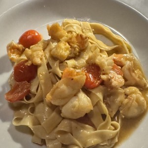 Pasts con langostinos 