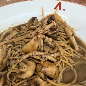 Pasta con hongos