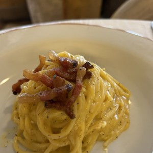 Spaghetti a la carbonara