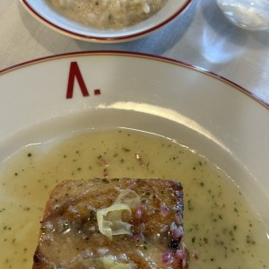 Pesce del dia con risotto al limon