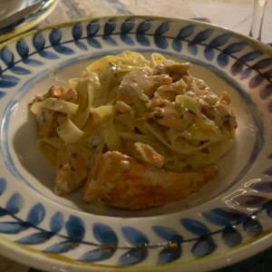 Pasta Alfredo con Salmon 
