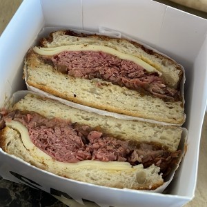 Roastbeef focaccia sandwich