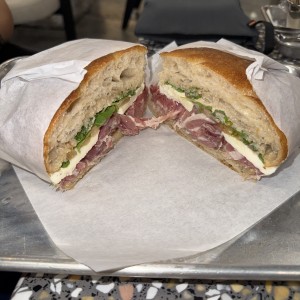 Foccacia sandwich jamon serrano