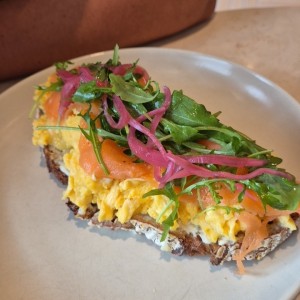 Tosta salmon