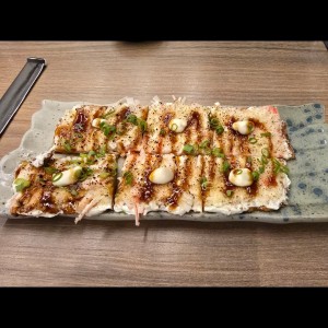 sushi pizza de cangrejo