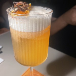 Trago con chapulin