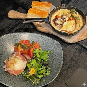 CACEROLAS - DI MARE Y BURRATA PROSCIUTTO