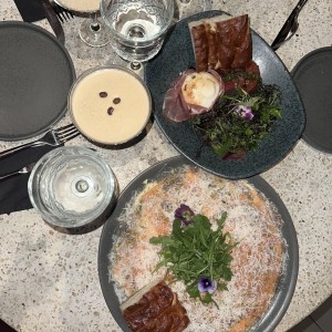 Carpaccio de salmon // burrara