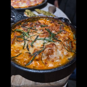 LASAGNAS - LASAGNA BOLOGNESA