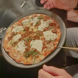 Pizza Bolognesa Stracciatella
