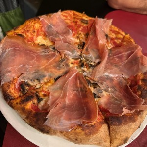 PIZZA MENU - PROSCIUTTO E FUNGHI