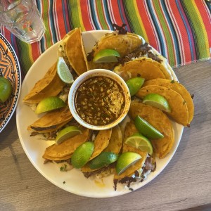 tacos quesobirria