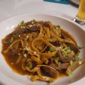 spaguetii con carne