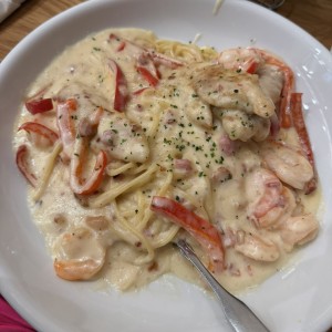 Chicken and shrimp carbonara