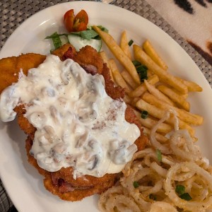 SCHNITZEL CON CHEDDAMELT PILA
