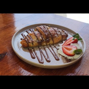croasant con chocolate