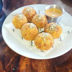 Cheeseball