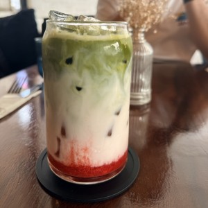 Strawberry matcha 