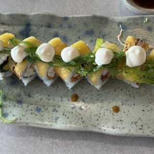 Sushi con platano y salmon
