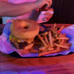 Donut burger