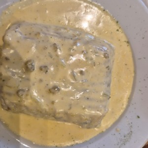 Lavada de pollo con espinaca en salsa blanca