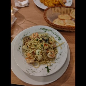 Spaghetti a la pescatore
